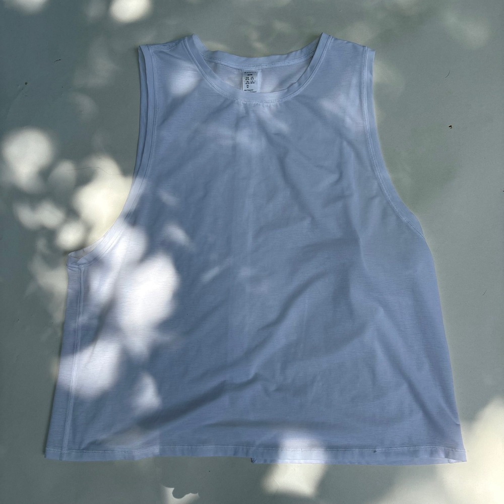 Spanx Womens Medium White Muscle Tank Top Activewear Back Vent Sleeveless Tee